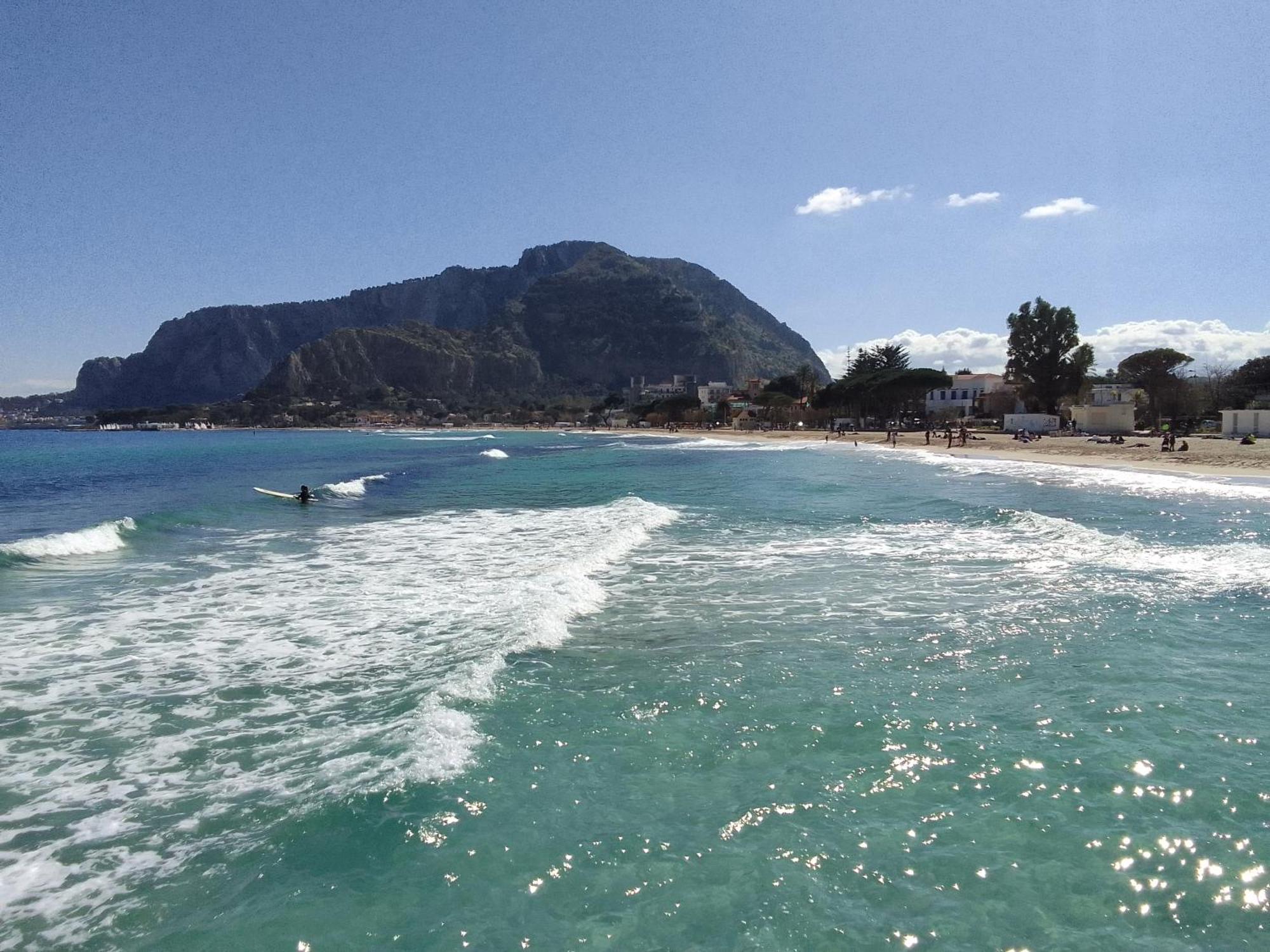 La Casetta Di Rosario Mondello Палермо Экстерьер фото